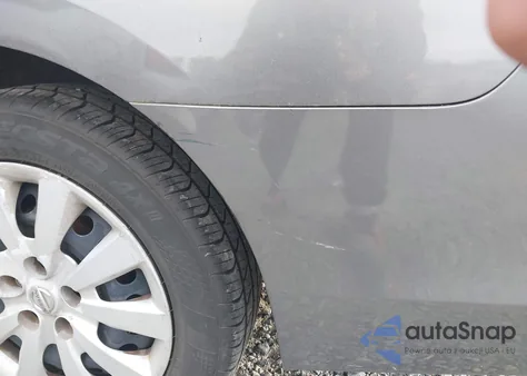 2017 Nissan Sentra S z USA, uszkodzony, nr VIN 3N1AB7APXHY395232